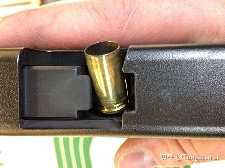 士兵在打仗的过程中枪卡壳了怎么办