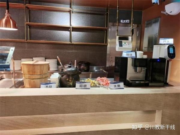 着力提升教职工幸福感 四川工商学院升级版教职工食堂正式上线