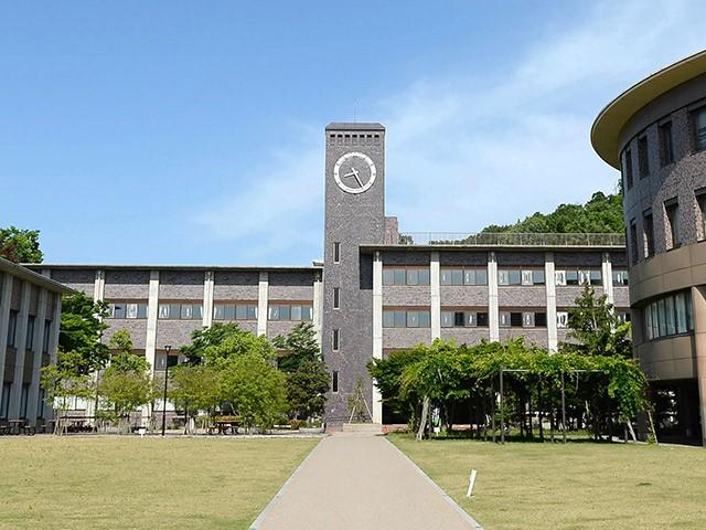 立命馆大学是日本关西四大私立学府"关关同立"之一,其前身是日本著名