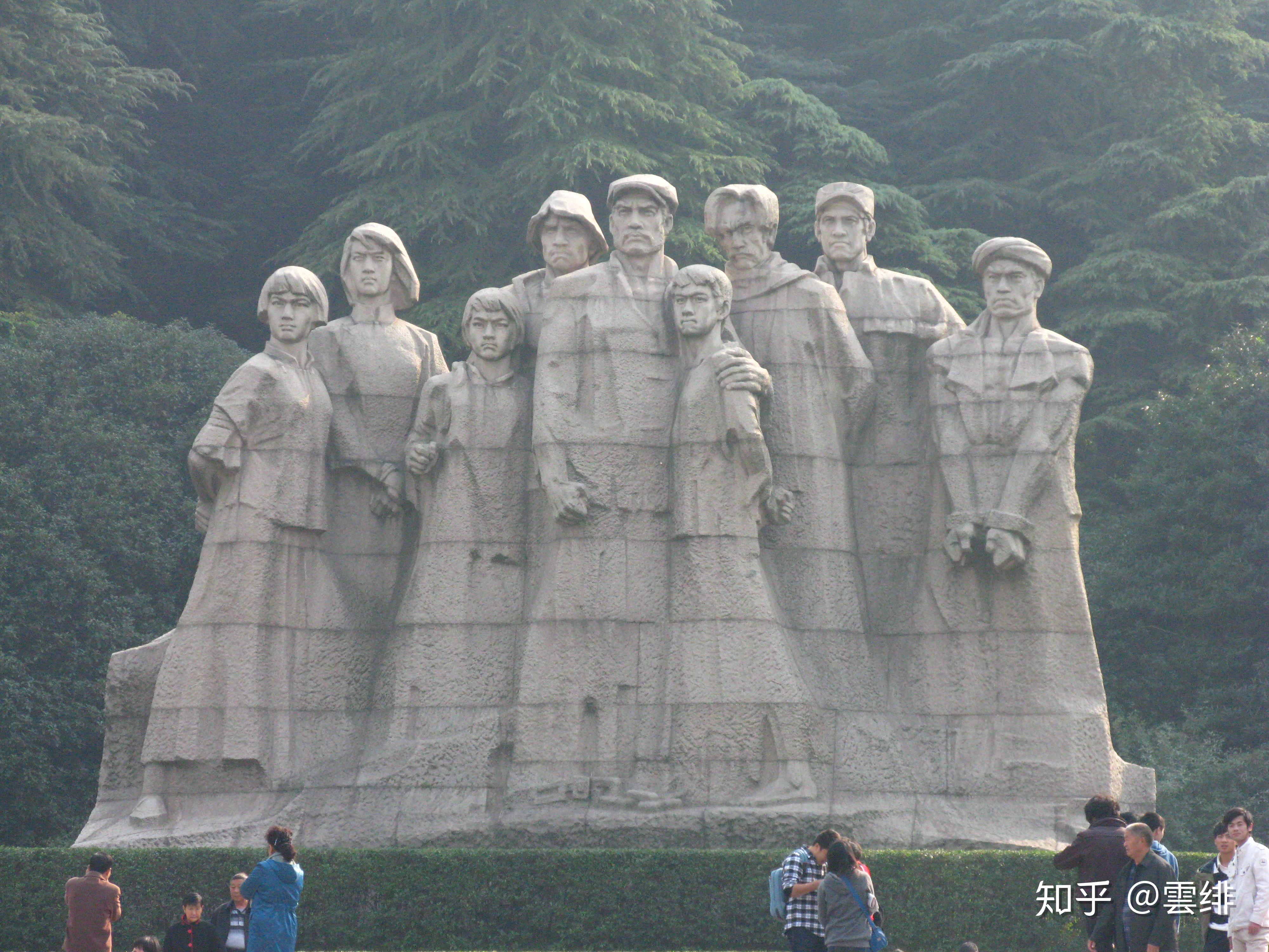 歌乐山烈士纪念碑雕塑