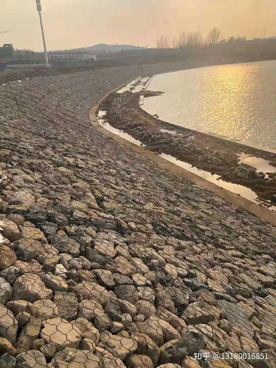 抛石护脚雷诺护垫68网孔的雷诺护垫常用的丝号