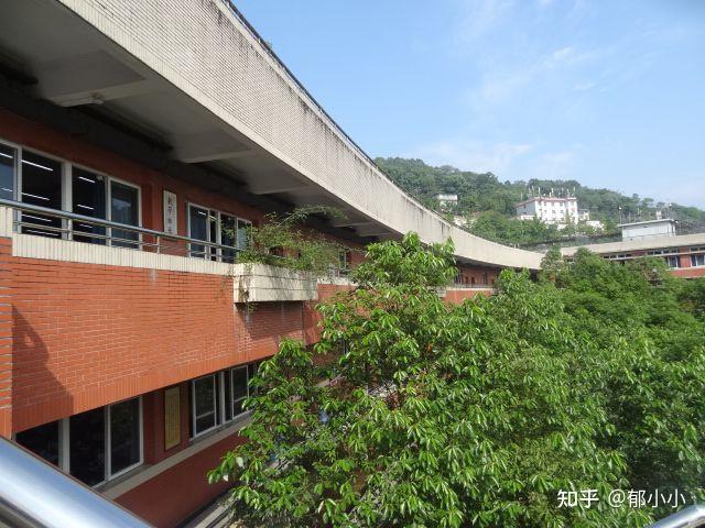 21级新生,想了解一下涪陵五中宿舍具体情况?