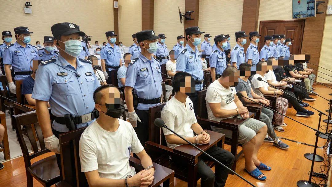 扫黑除恶61荆州全力聚焦案件清结黑财清底