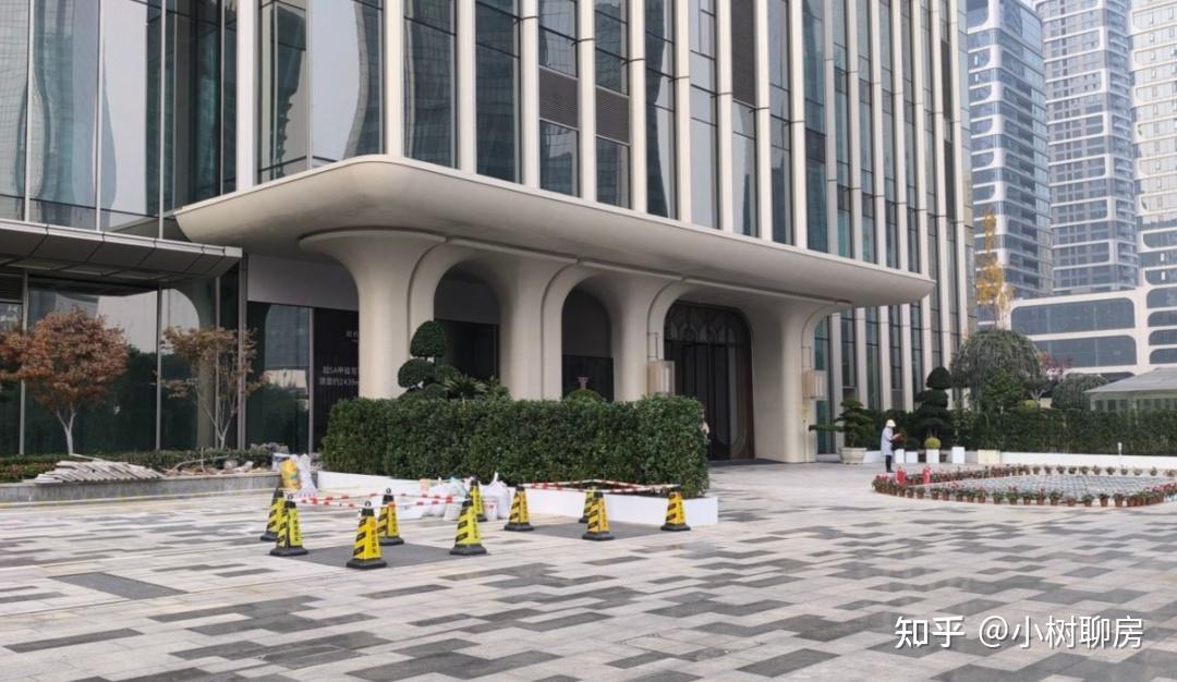 重磅！江北嘴将新开一家大商场，两江新区第一高楼上演王者归来 - 知乎