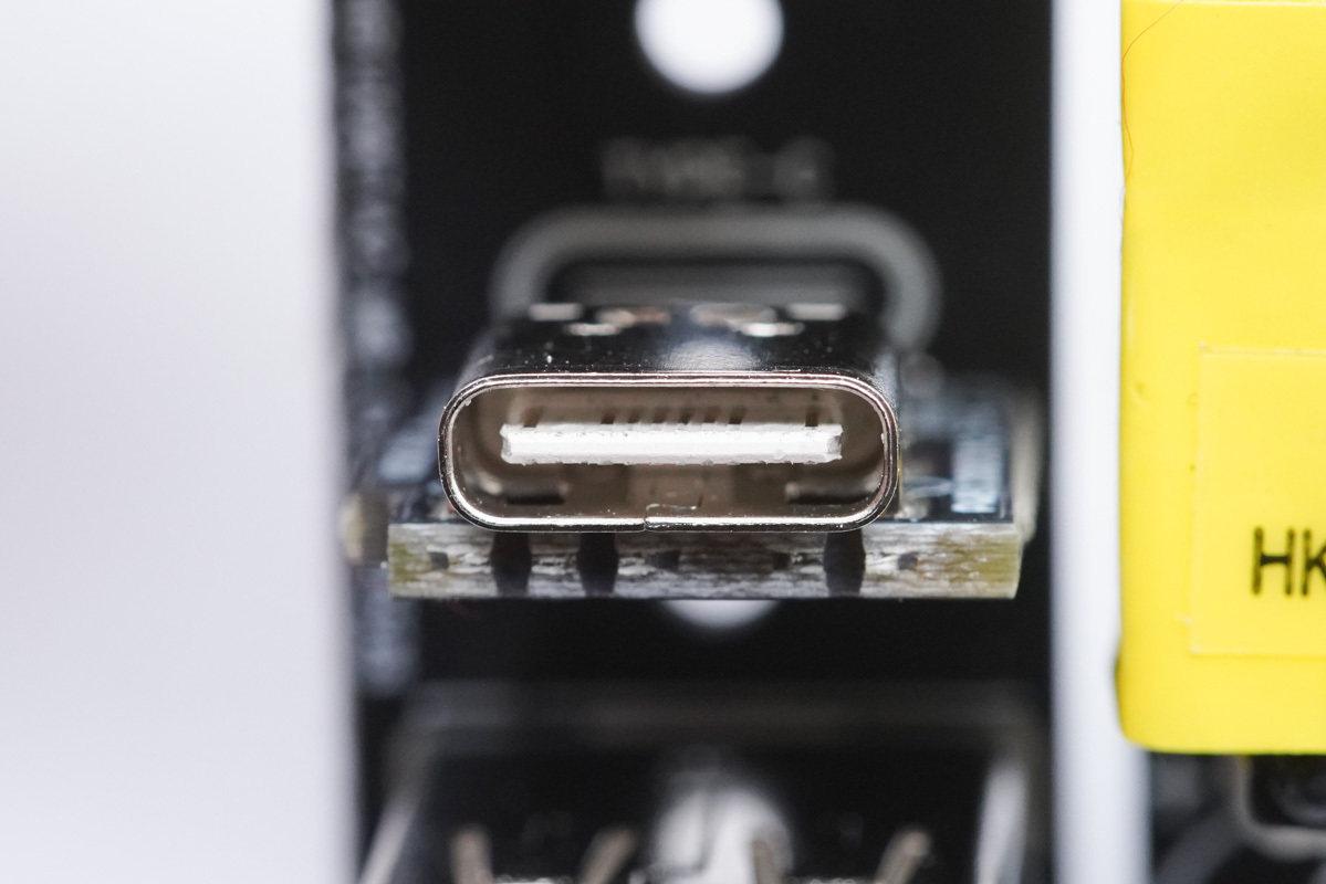 拆解报告:panasonic松下usb魔方插座whsc210423w