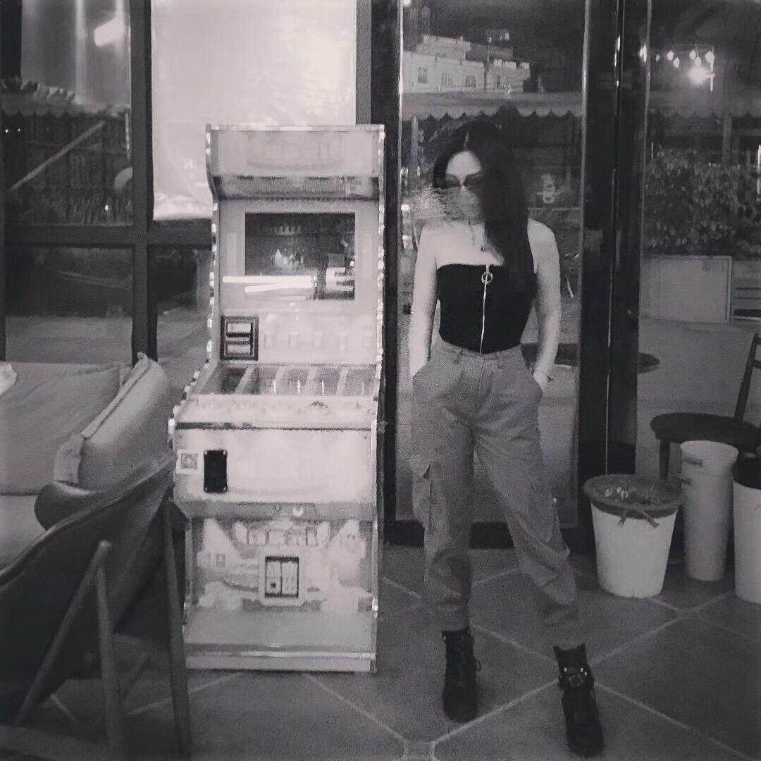 去夜店穿什么衣服比较好?