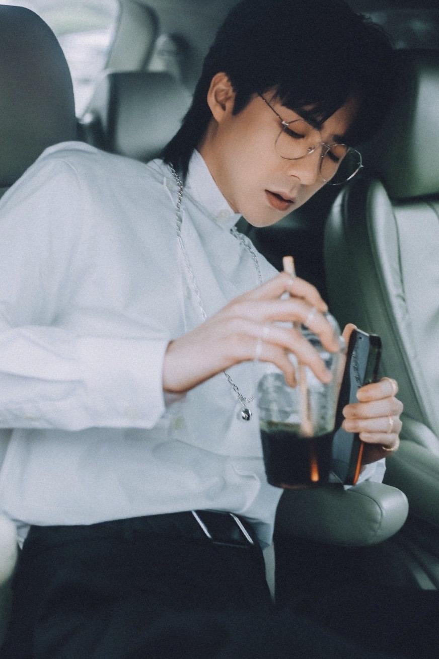 怎么样才能找到刘宇宁的大量高清帅照啊啊啊?