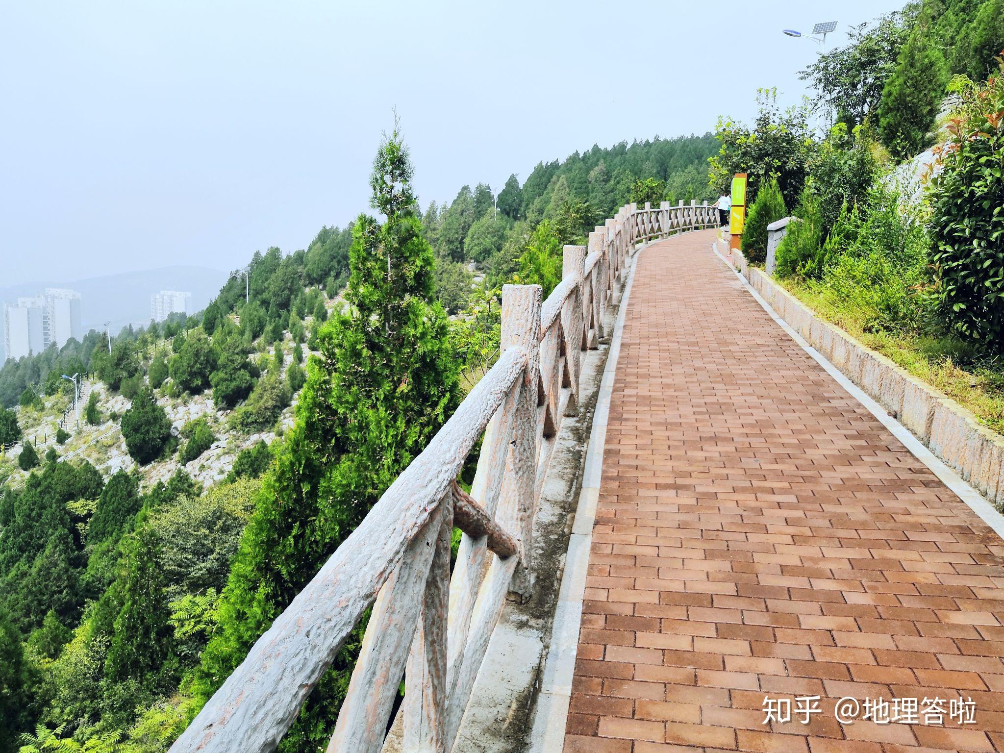 济南郎茂山，一座最受市民欢迎的晨练山体公园_山顶