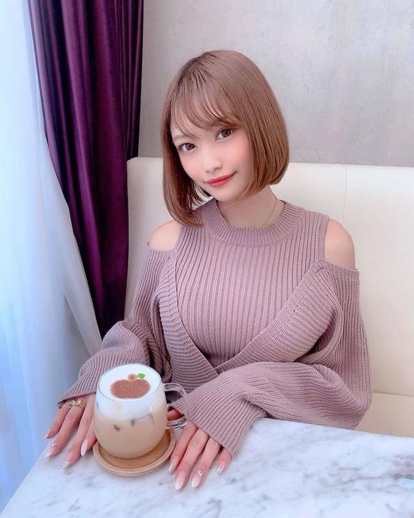 凶凶樱花妹「撑开背心」非常极品！ Facebook-第8张