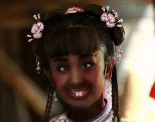 《花儿与少年》开播,娜扎用的防晒喷雾,真的有