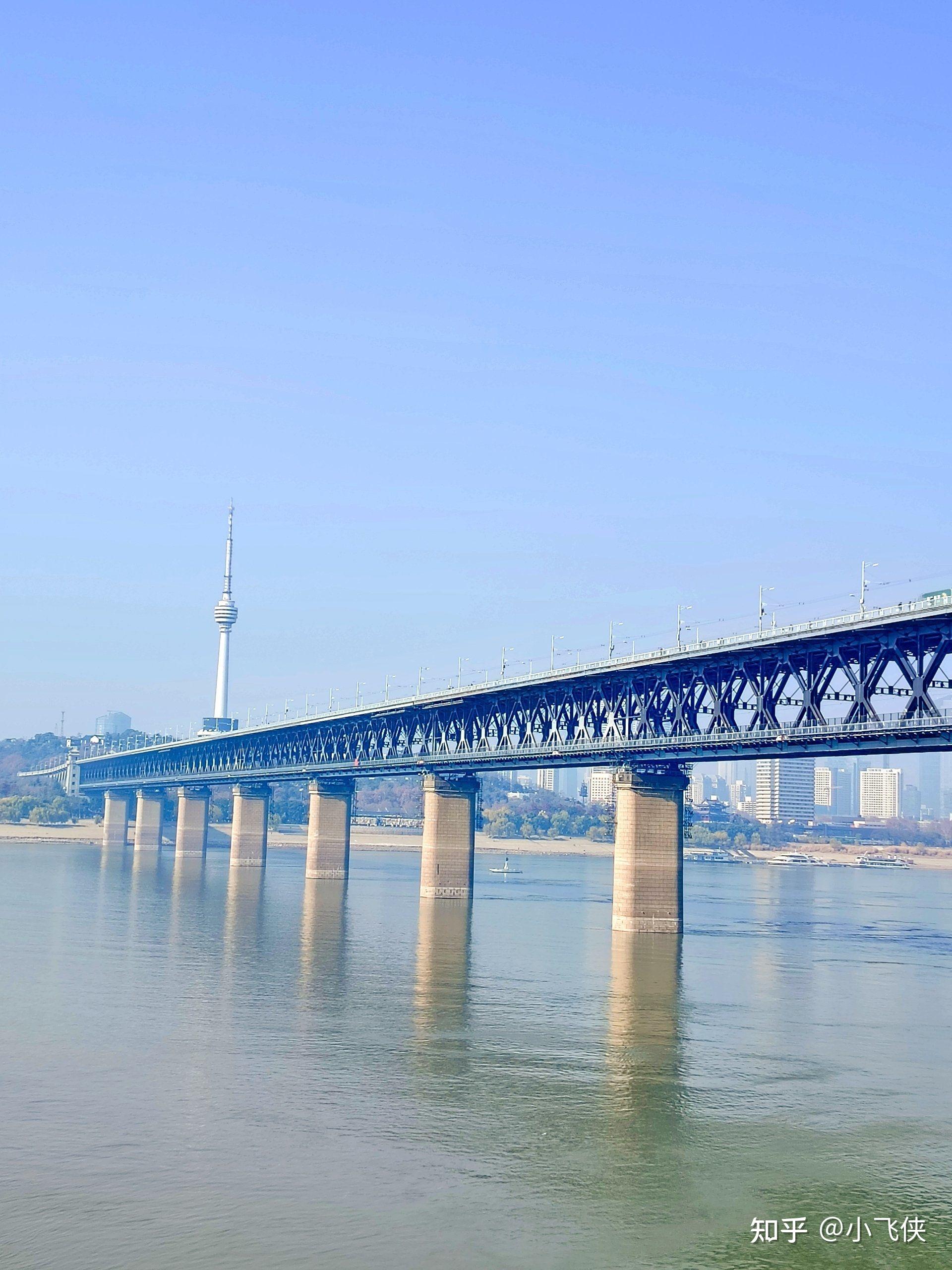 从1957年武汉长江大桥通车，到如今第14座跨江通道开建，哪座长江大桥承载了你的城市记忆？ - 知乎