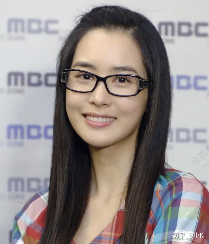 2008年,李多海因中途在《伊甸园之东》中拒演引起了轩然大波.