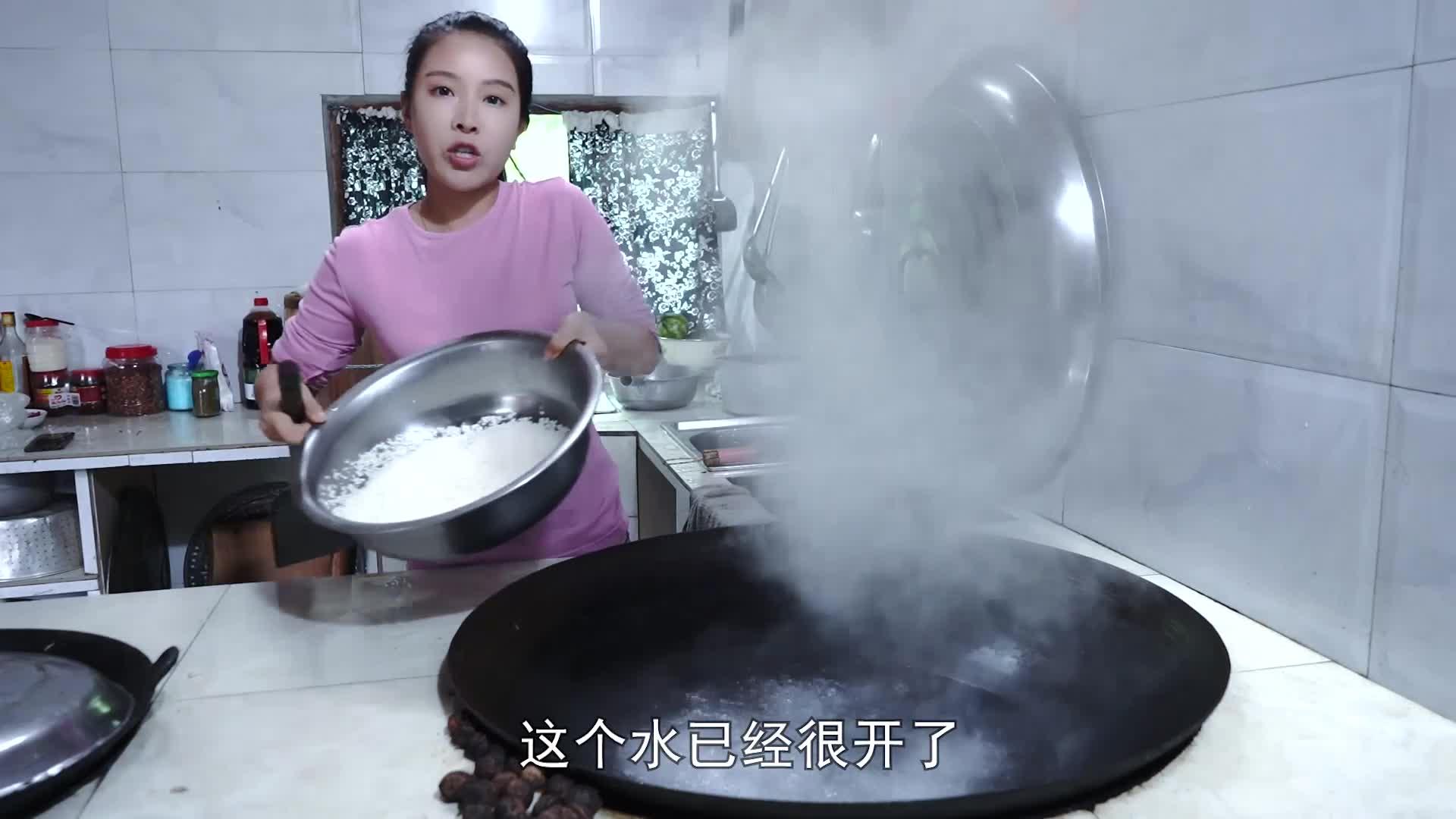 农村小妹秘制东坡肉熬制3个多小时软烂入味家里老人吃正好