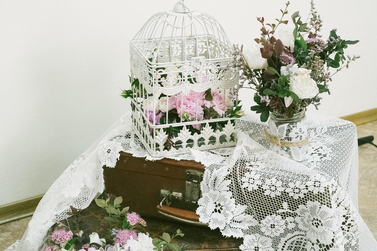 鲜花造型一般用什么花