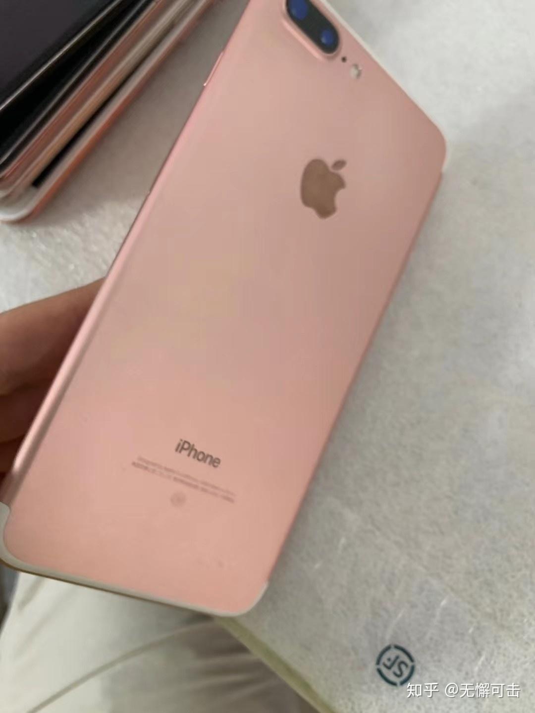 3 128g,价值1499(零售 50)672014年9月上市,搭载苹果a8双核处理器