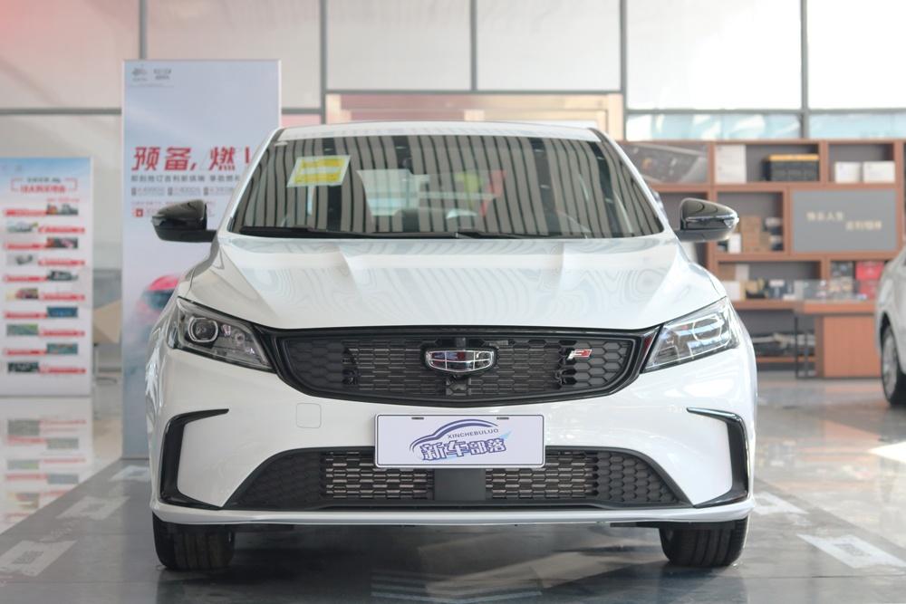 年轻人的第一台车10万预算买它2021款吉利缤瑞到店实拍