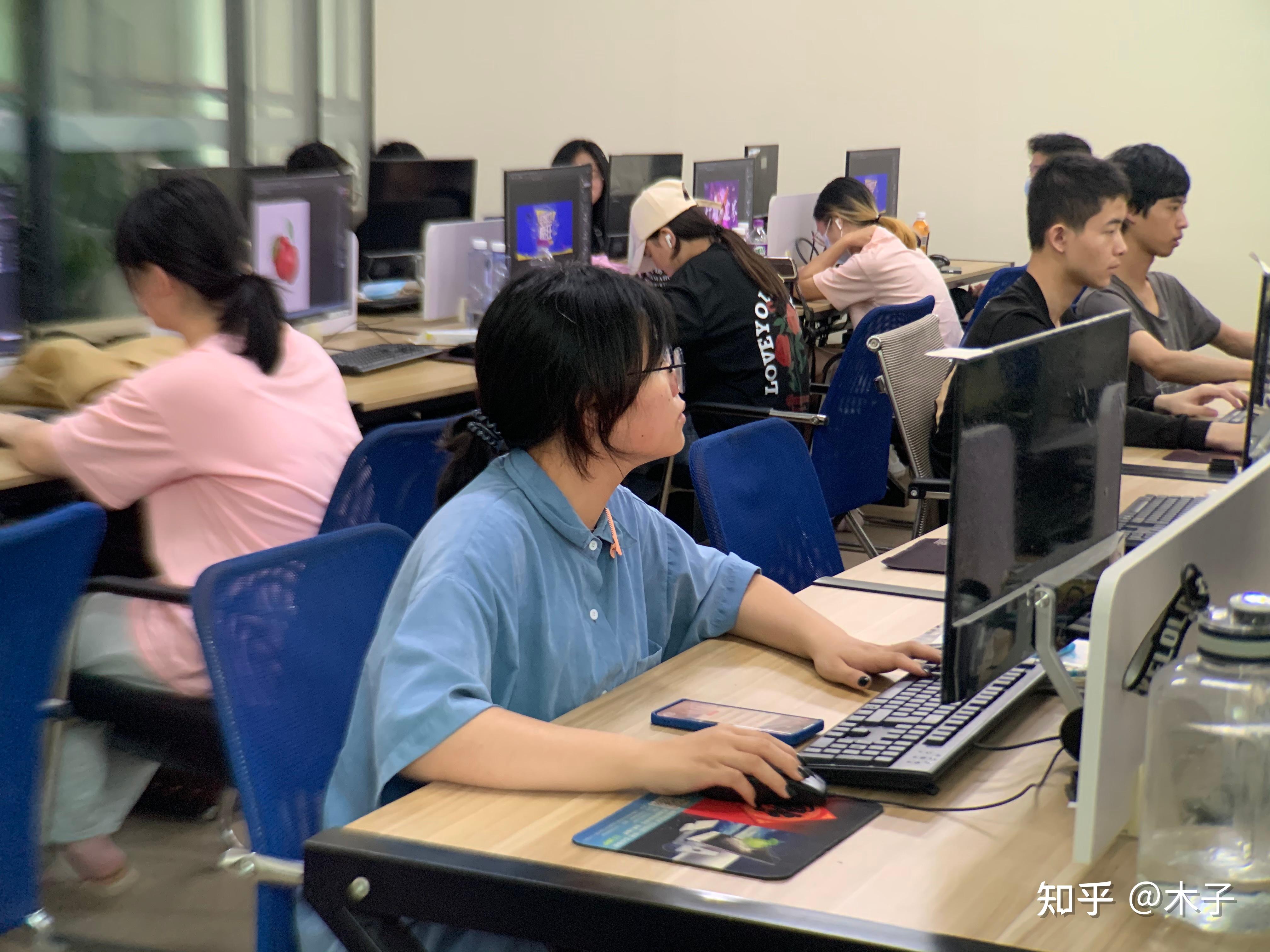 狮岭学电脑学跟单学全能文员