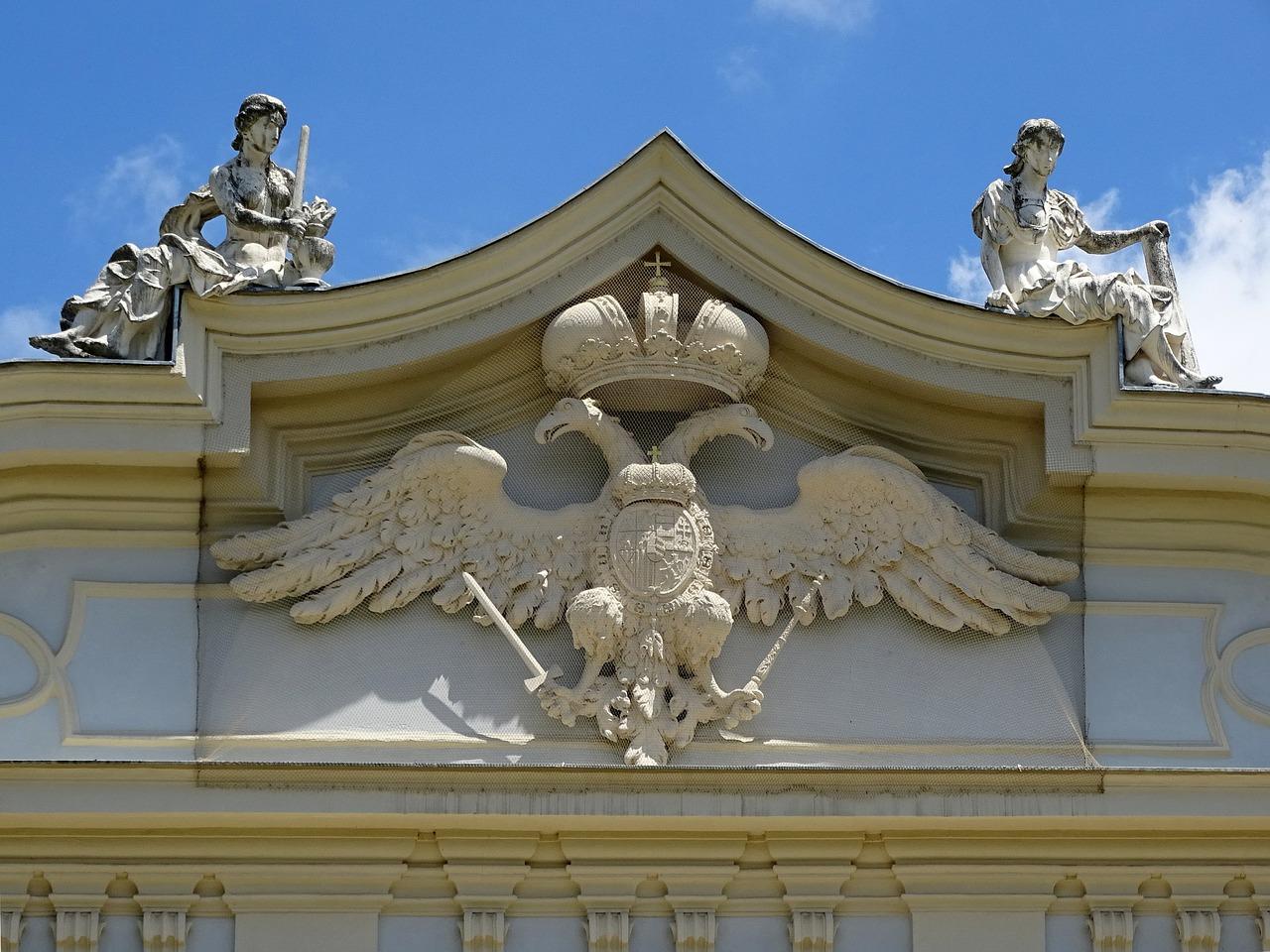 3. 纯手工定制家具