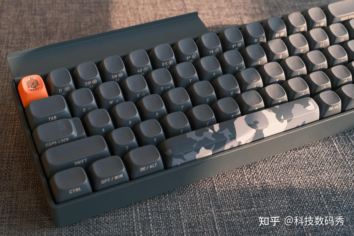 Lofree洛斐小翘暗夜蓝机械键盘,外改洛斐龙舌兰键帽尝鲜体验 - 知乎