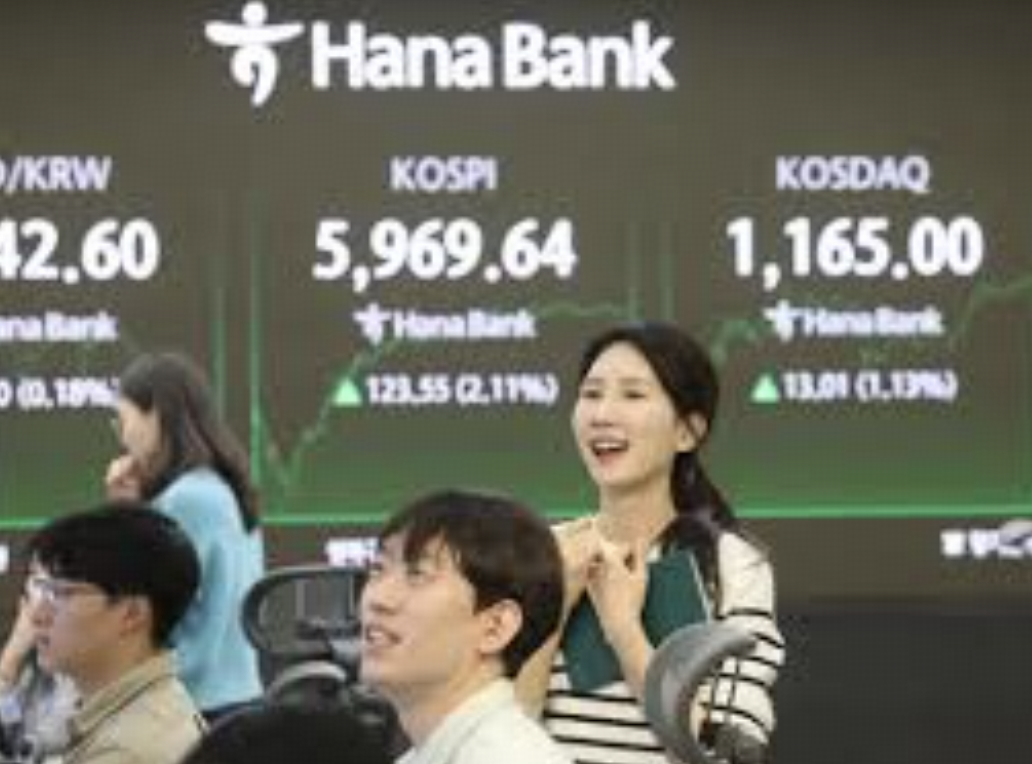 韩国 5200 万人竟开了 1.08 亿股票账户，如何看待韩国股市当前的氛围？