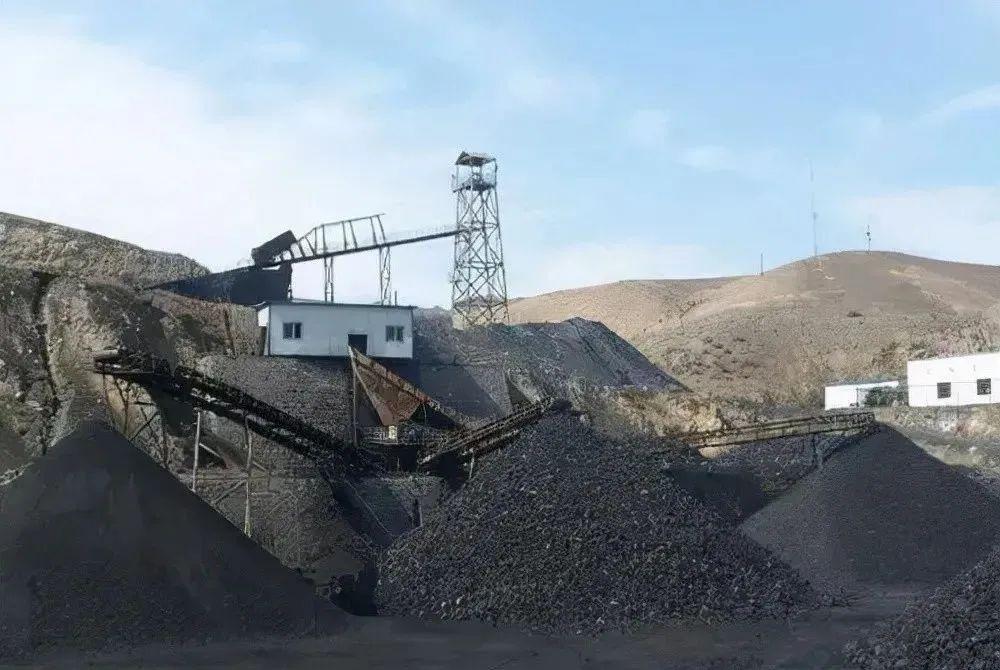 煤炭开采龙头图片