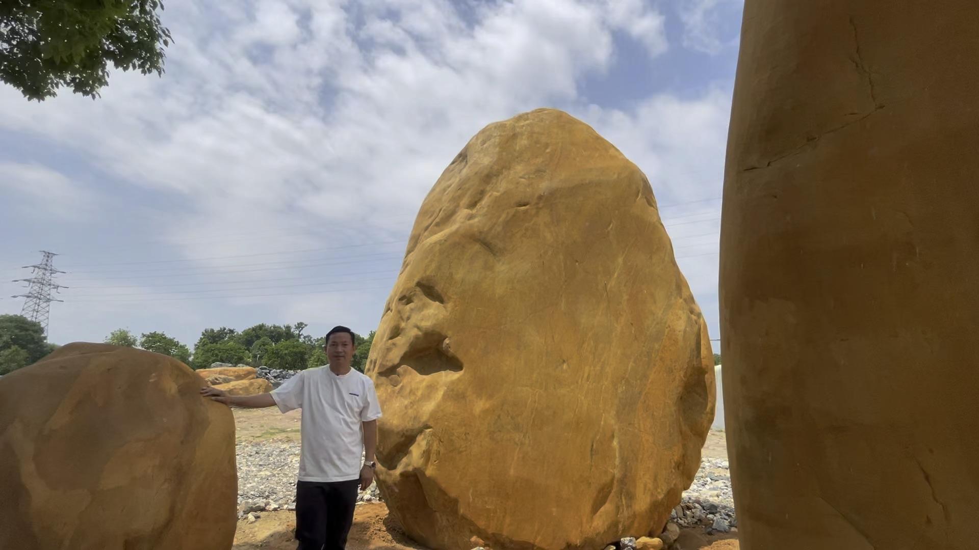 景观石刻字,也就是村口大石头,村牌石,上面的大字是怎么刻上去的呢?