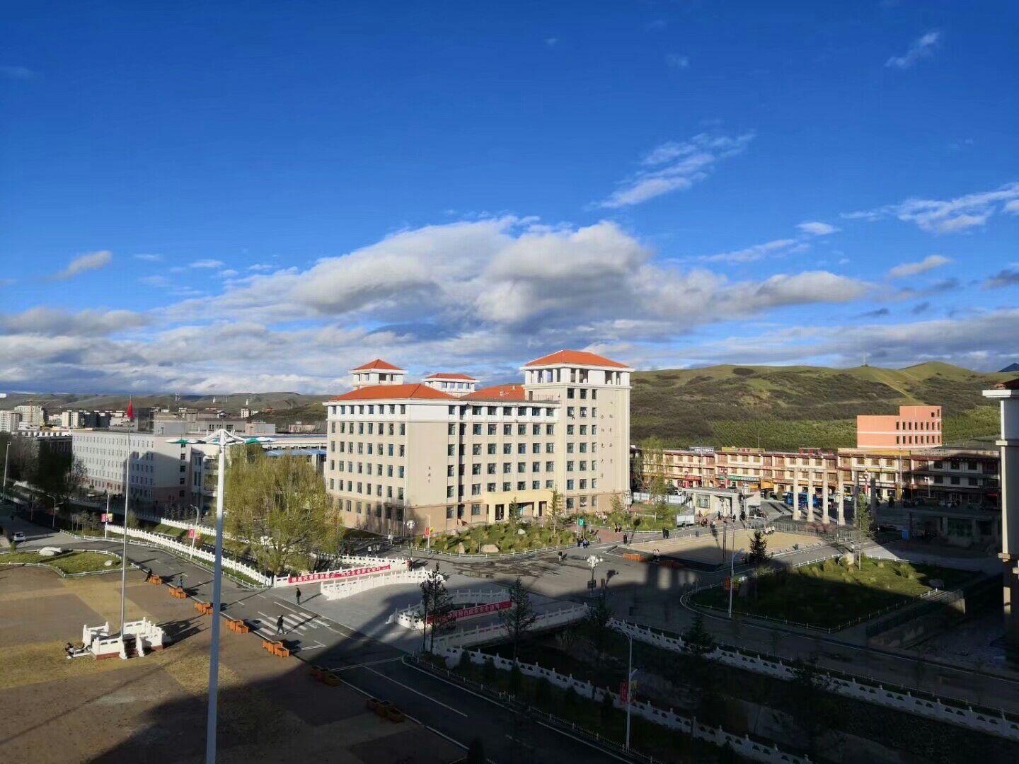 在甘肃民族师范学院就读的体验(作为填报志愿的参考 急 )?