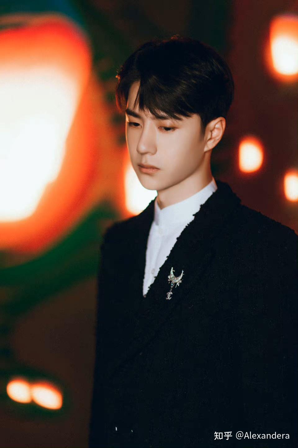 有王一博的高清无水印壁纸吗