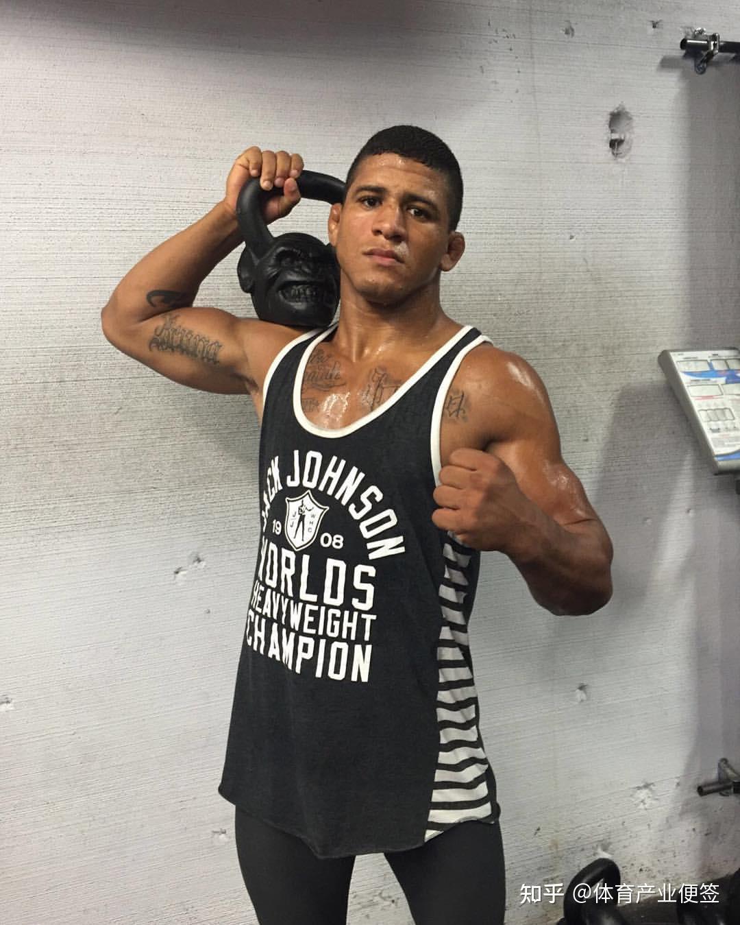 永不止步的硬汉伯恩斯