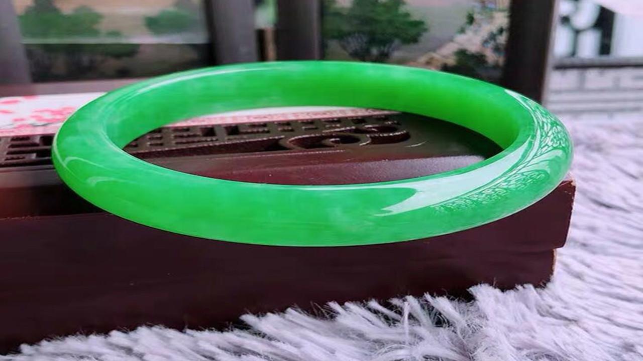 进价40元的翡翠手镯卖5千 这些创造利润奇迹的镯子都流向哪了 知乎 进价40元的翡翠手镯卖5千 这些创造利润奇迹的镯子都流向哪了 知乎