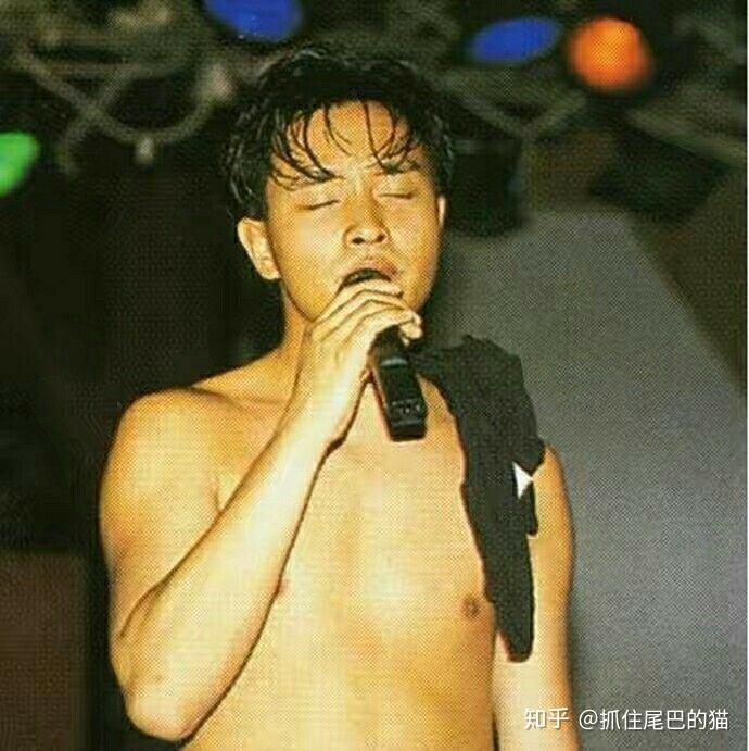 哥哥张国荣的唱功怎样?在华语音乐史上大概是