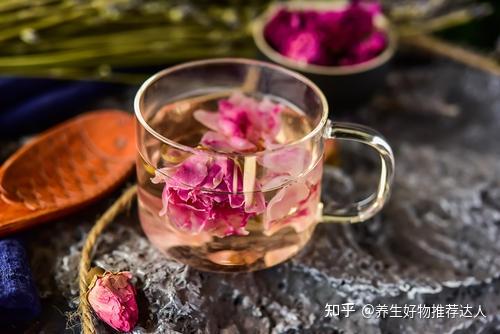 玫瑰花茶的功效與作用玫瑰花茶可以天天喝嗎哪類人不宜喝