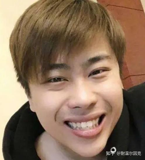 4,卢本伟(1993,id:white)