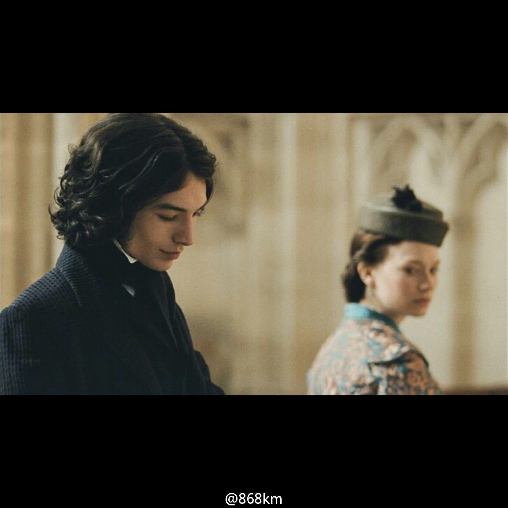 如何评价ezramiller埃兹拉米勒