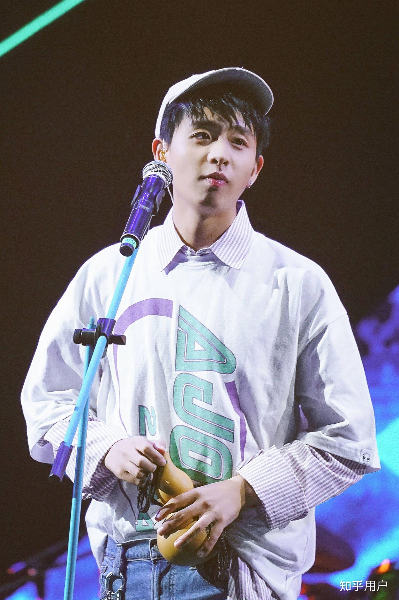 有没有人能分析下焦迈奇的颜值? - 知乎