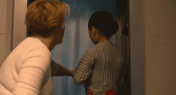 从神作导演到口碑争议，《眨眼之间》这部科幻片怎么了？