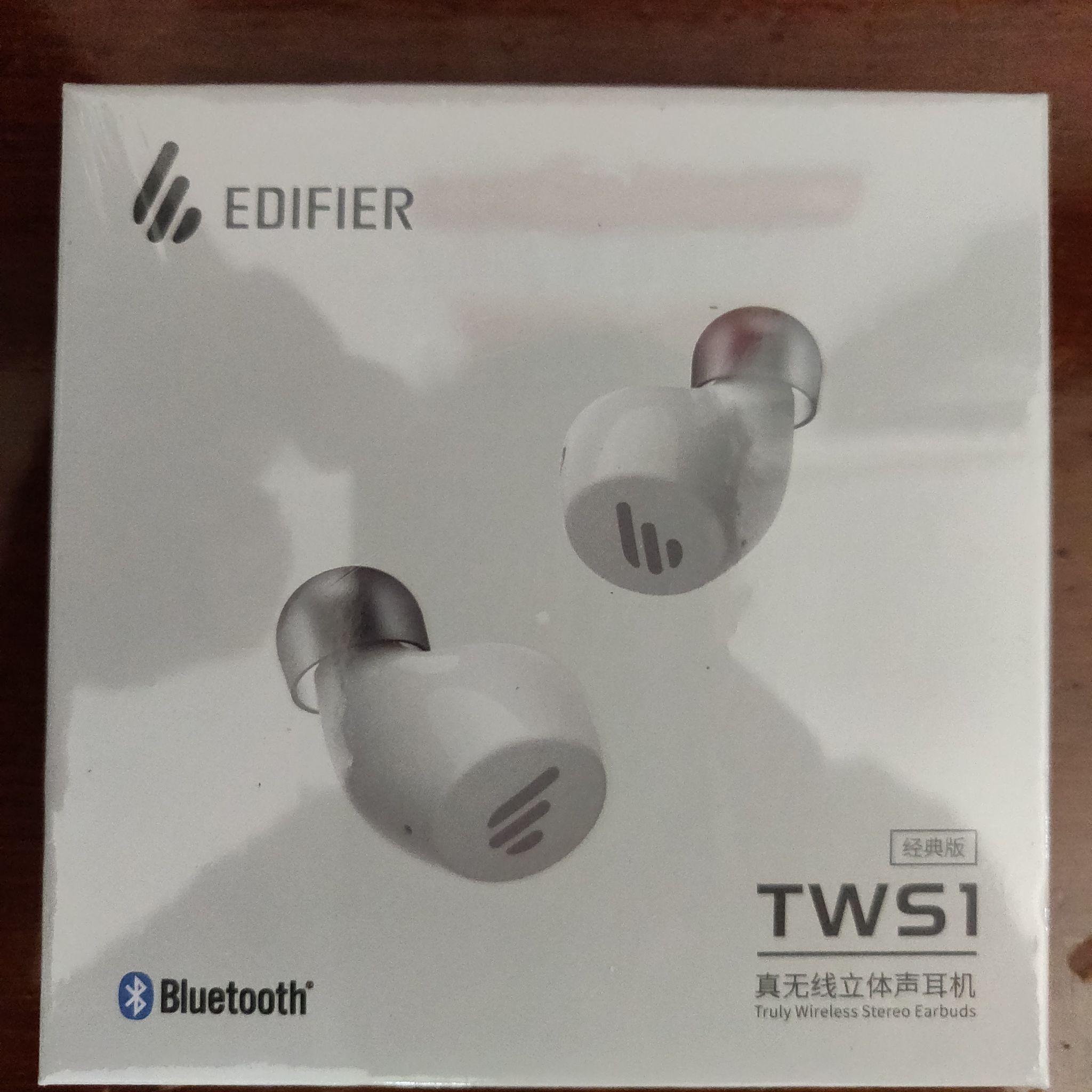 【开箱测评】漫步者 TWS1 经典版白色蓝牙耳机