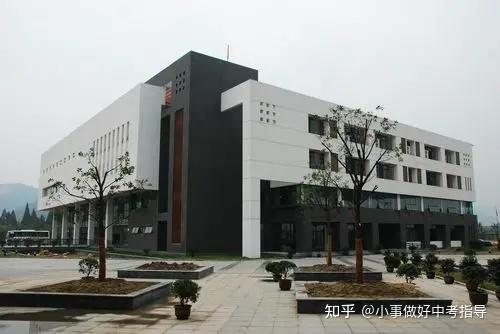 杭州第七中学转塘校区图片