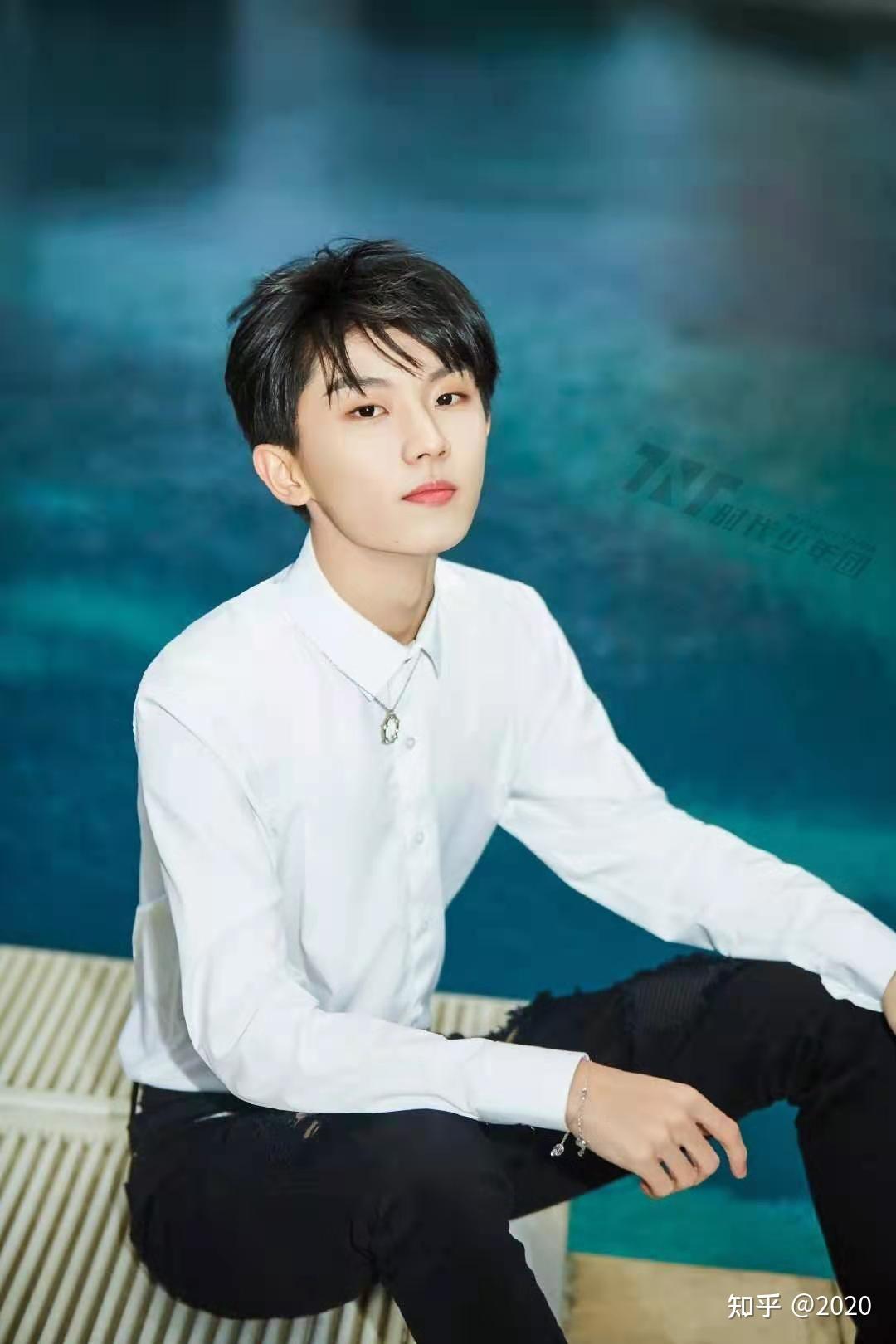 一直很想问这一次时代少年团专辑是谁秒切第一啊