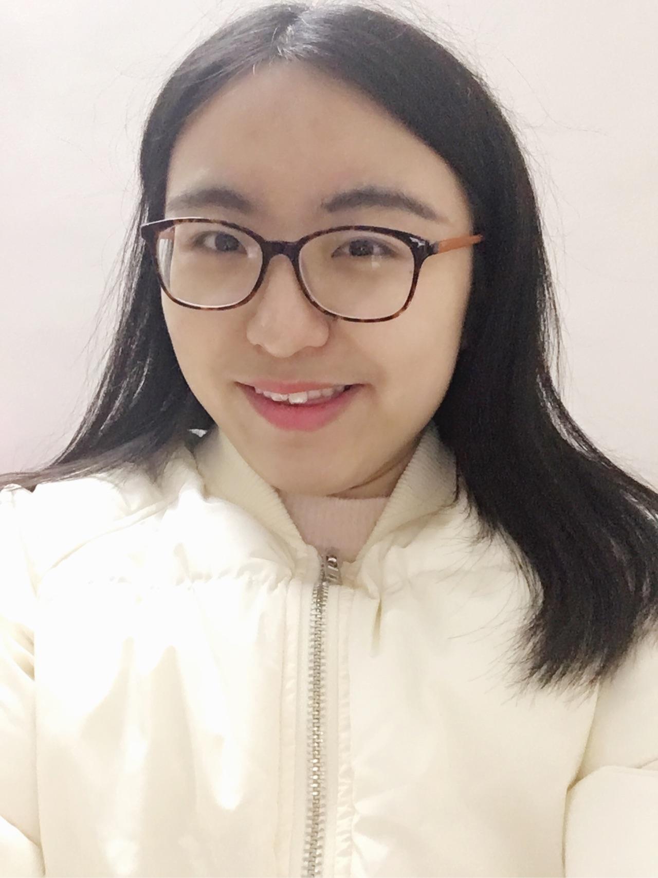 戴眼镜的女孩怎样自拍好看