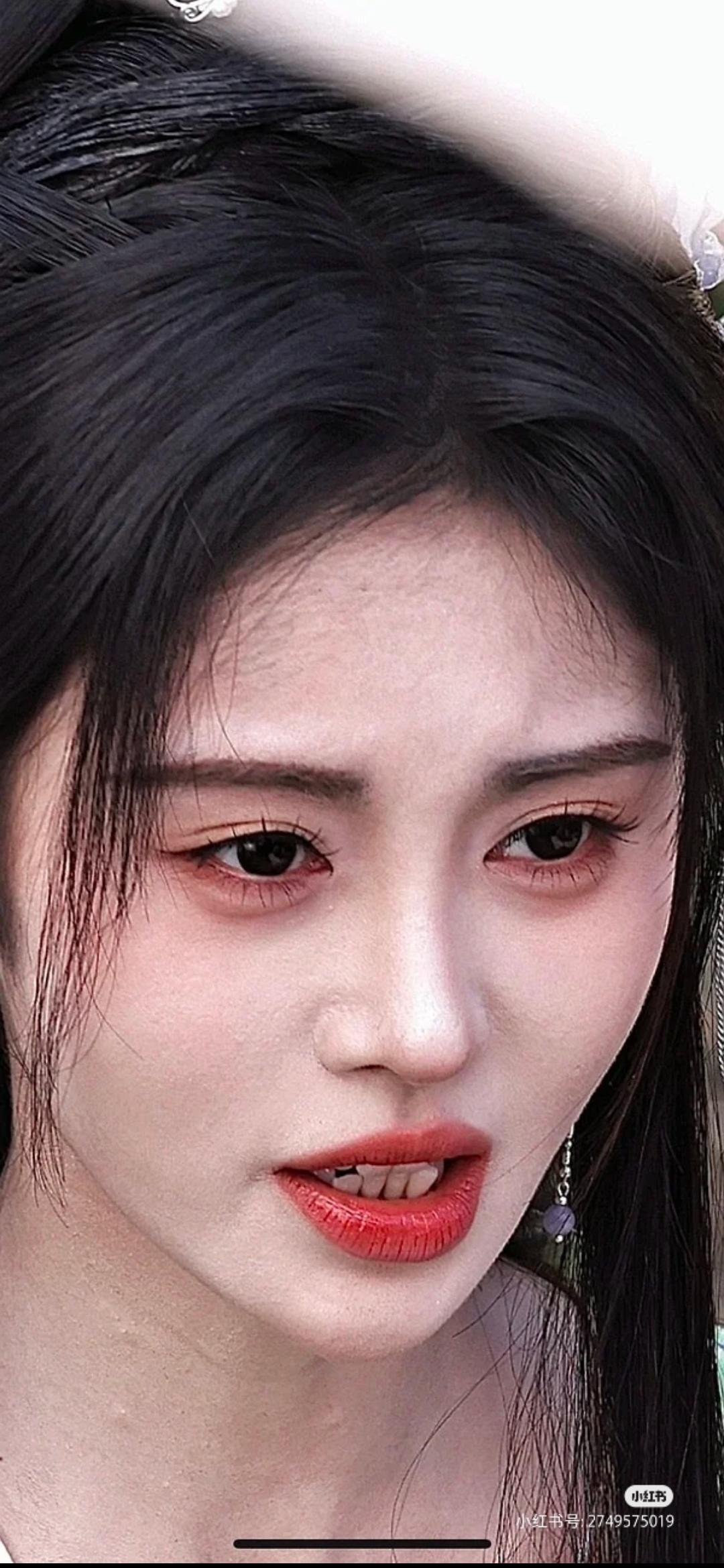 鞠婧祎早期的照片是真的吗