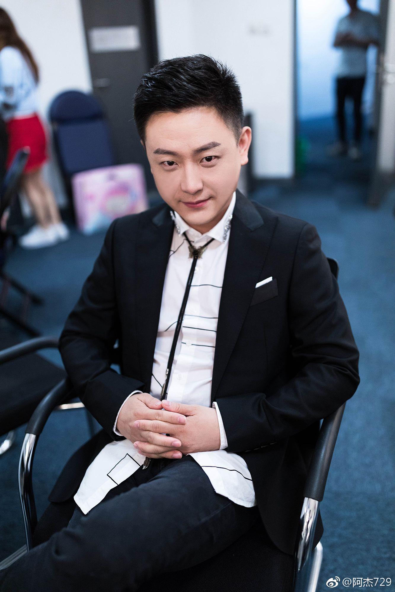 你知道的颜值高的配音演员有谁