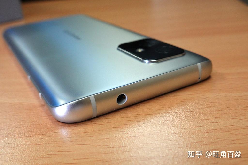 华硕zenfone8你更喜欢哪个颜色呢