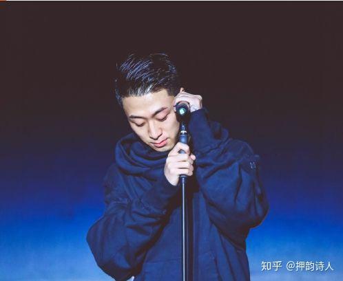 丁飞红花会真正的灵魂创始人影响了贝贝的第一代押韵狂魔