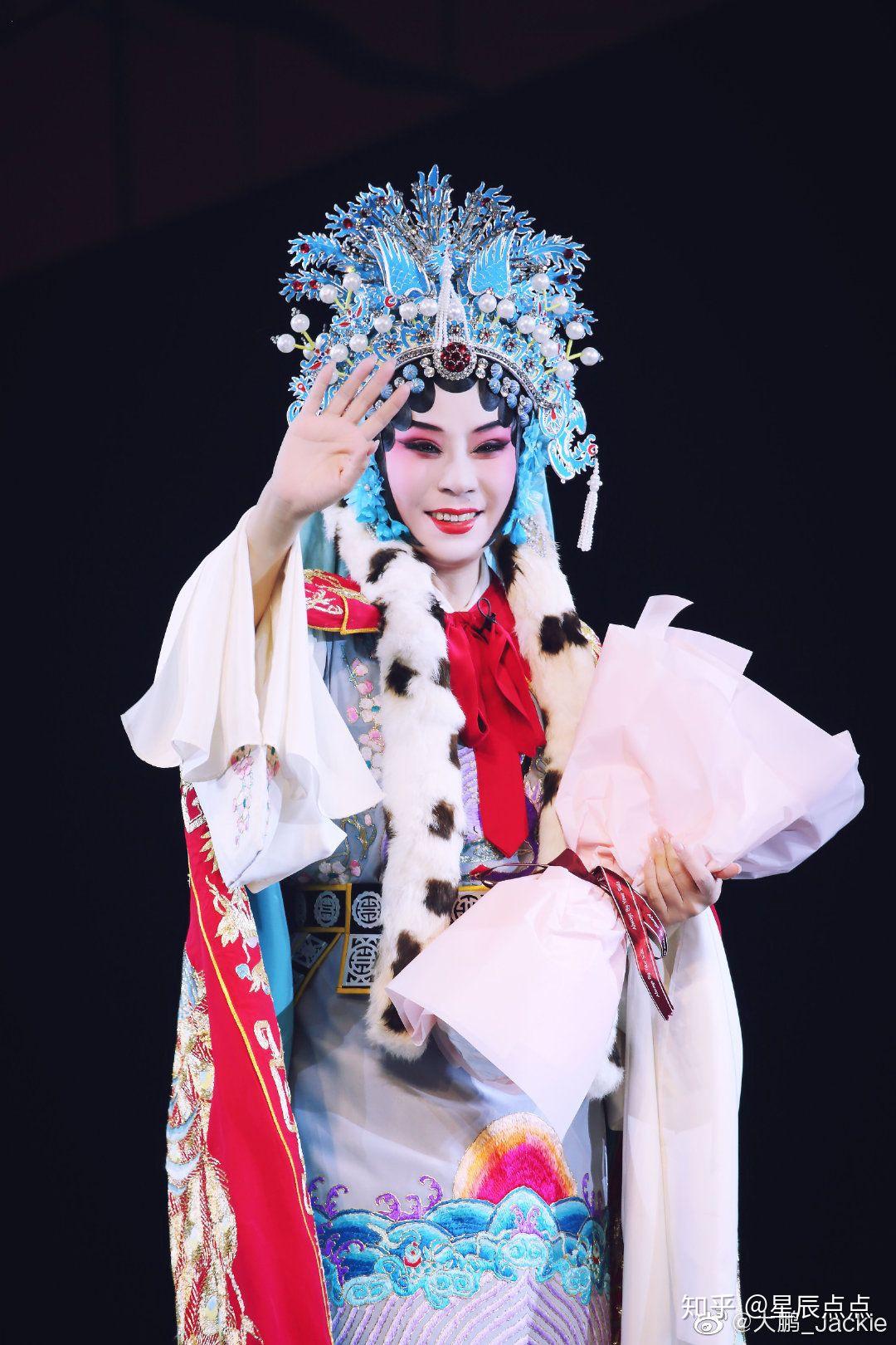 为什么迟小秋可以这么美(鸡叫)?