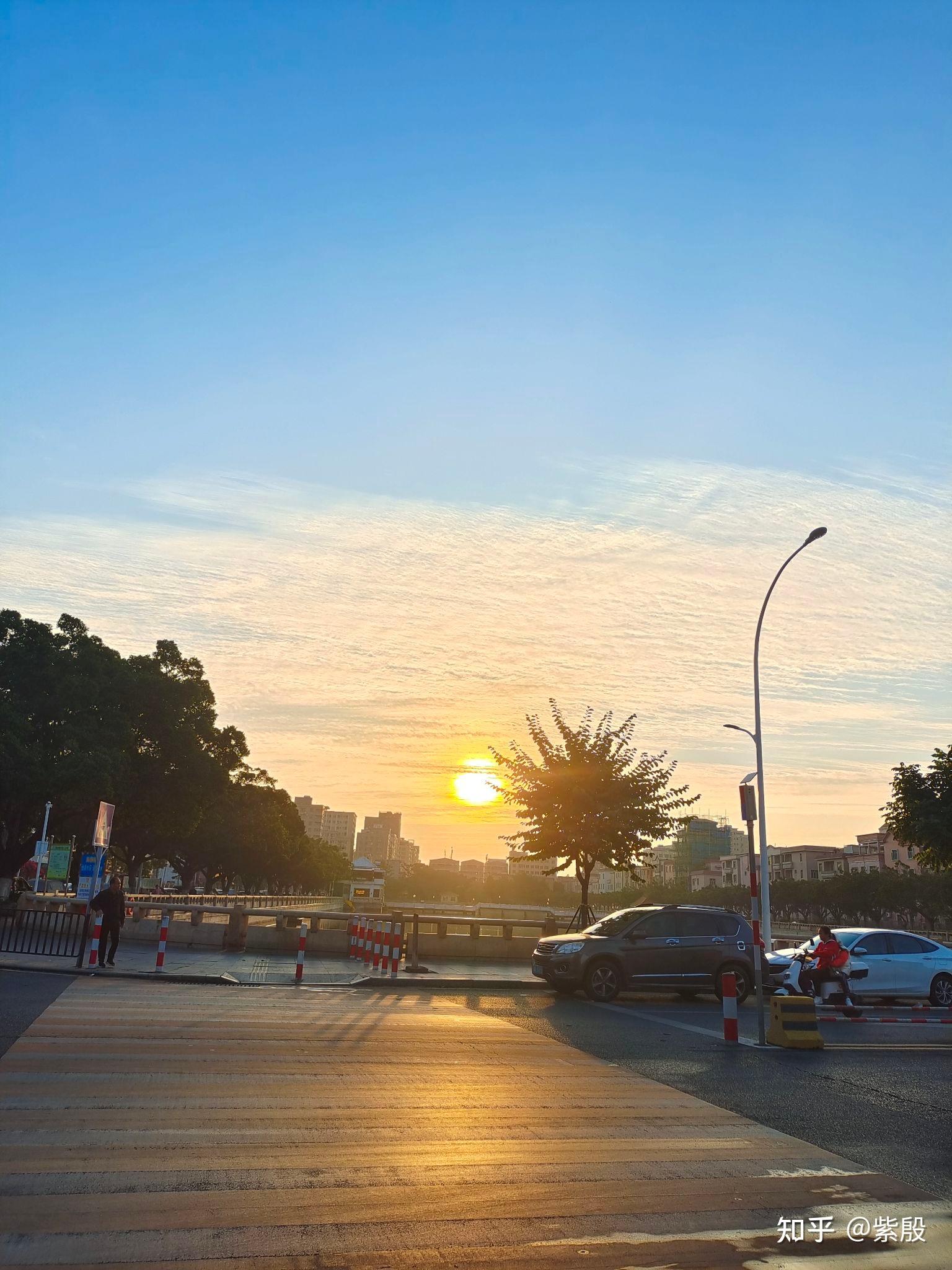 考验网友文笔,可以用"我喜欢清晨的阳光"造句吗?