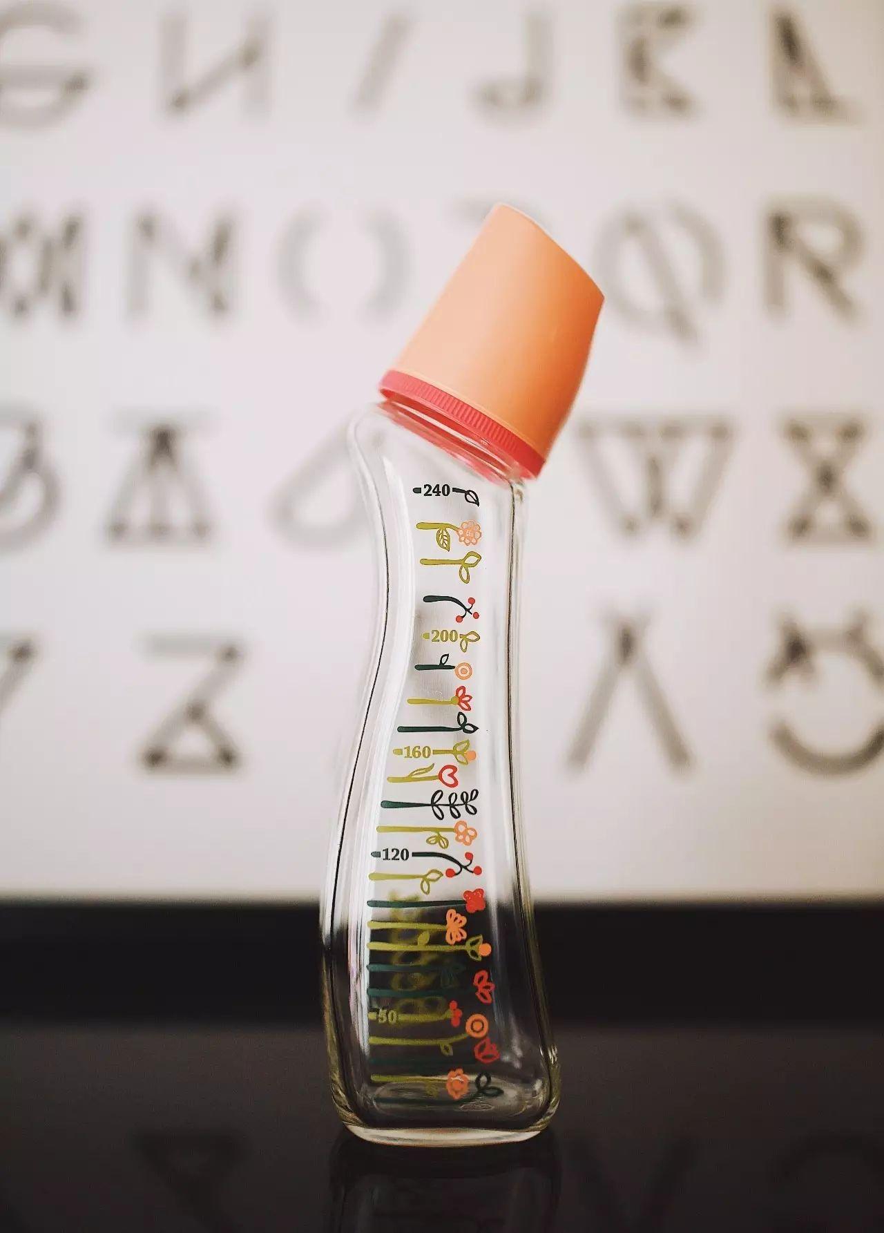 betta歪着脖子的奶瓶就是这么牛