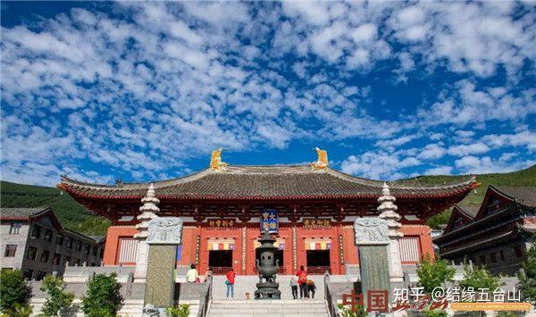 庄严绮丽的五台山竹林寺 - 知乎
