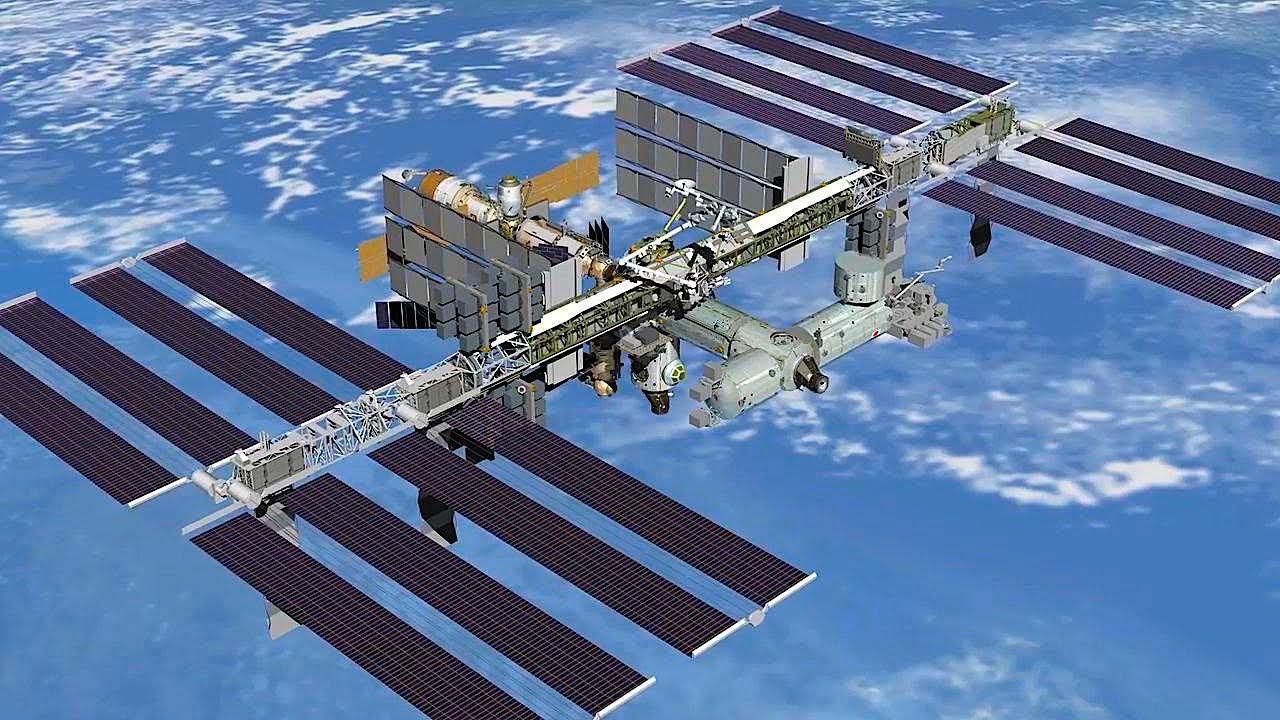 为什么空间站轨道都在赤道夹角45左右的位置