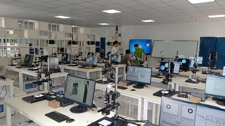 维视智造成功助力武汉科技大学机器视觉实验室落地 - 知乎